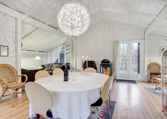 Hardy - 30km From The Sea By Interhome