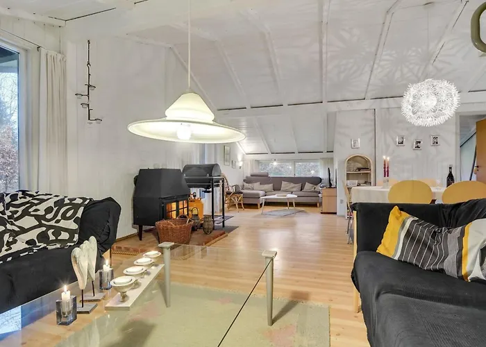 Hardy - 30km From The Sea By Interhome *